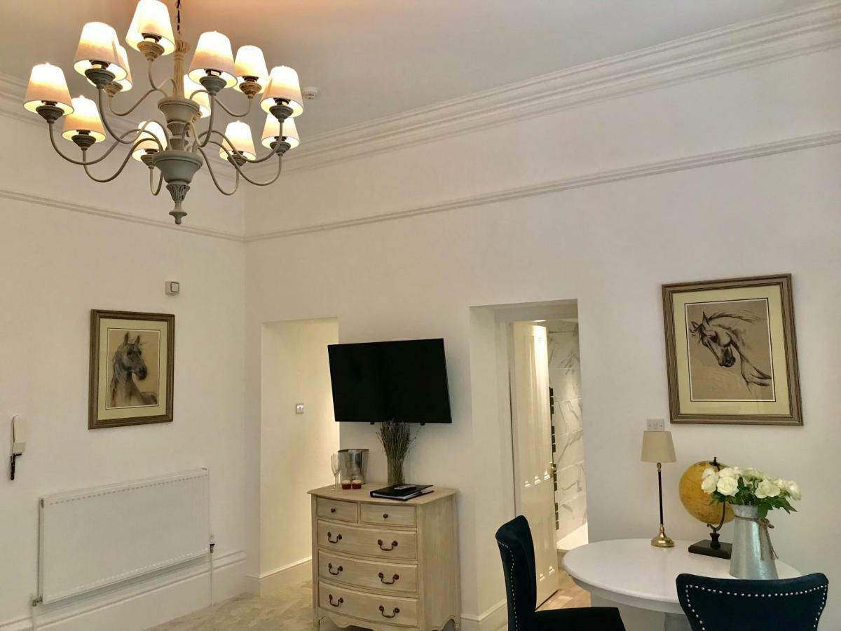 Ranmoor Serviced Apartments - The Courtyard Suite Sheffield Eksteriør billede